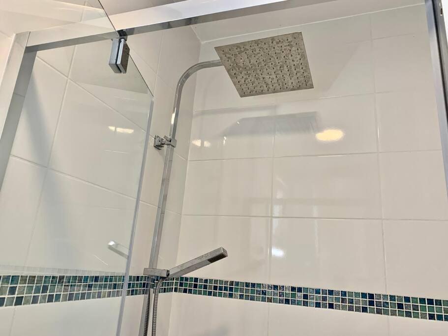 Blue Summer Vibes Mini Studio For Two, Ac, Parking, Beach At 50M, Spa Access -2 La Ciotat Eksteriør bilde